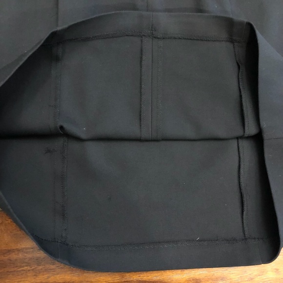 NWT black suiting skirt with ruffle hip detail - Picture 5 of 6